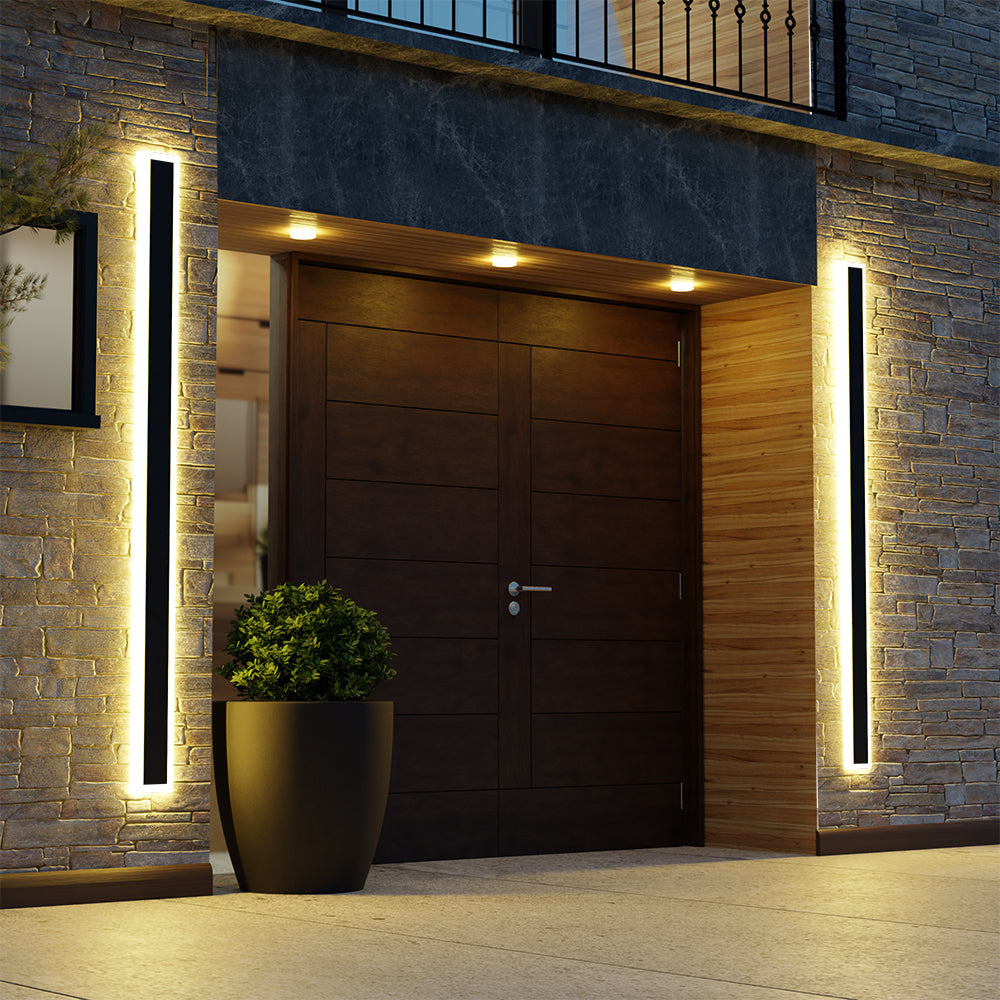 Wall Light Outdoor LED Lamp with Transparent Acrylic Pane and Weather Resistant Finish