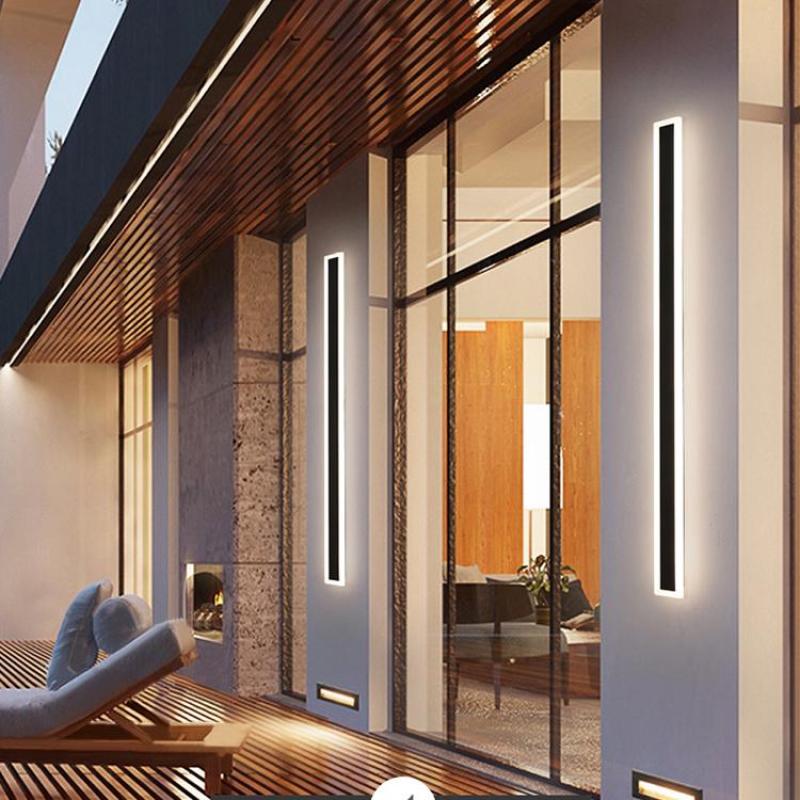 Wall Light Outdoor LED Lamp with Transparent Acrylic Pane and Weather Resistant Finish