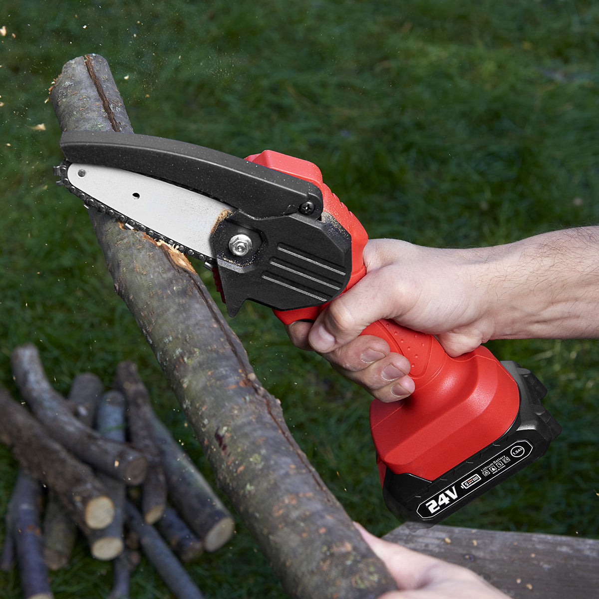 Mini Chainsaw Cordless Electric 550W Lightweight for Branches and Yard Work