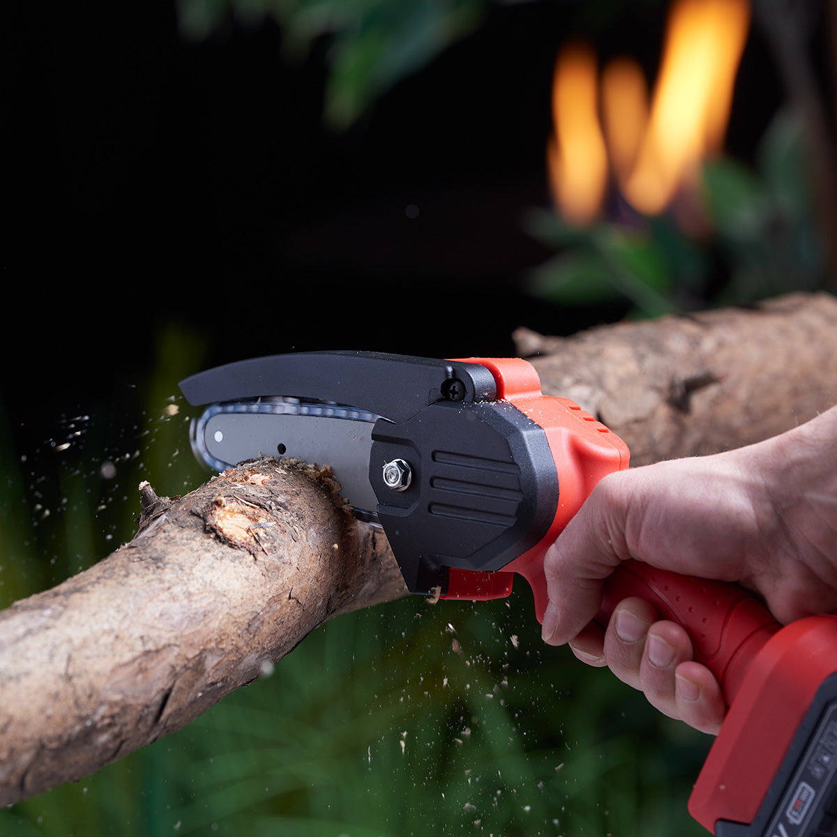 Mini Chainsaw Cordless Electric 550W Lightweight for Branches and Yard Work