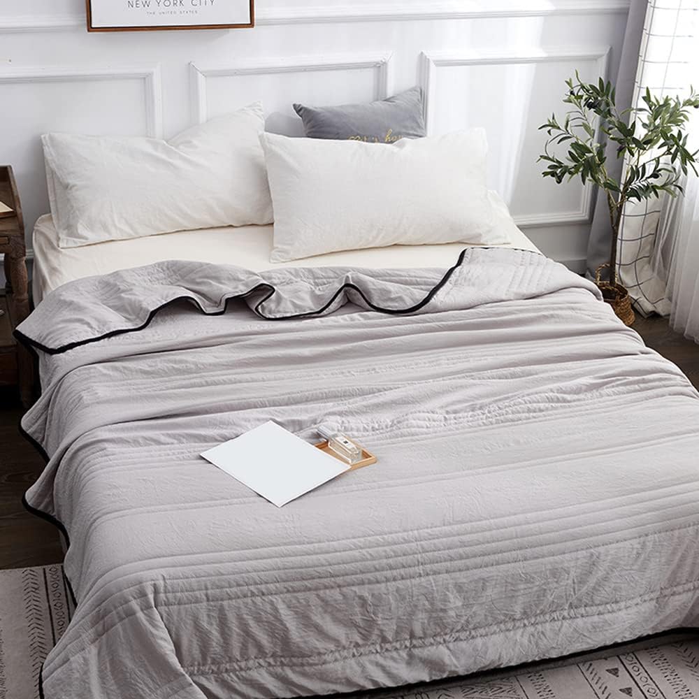 Blanket Cooling Ice Fabric Throw for Hot Sleepers and Night Sweats on Bed and Sofa