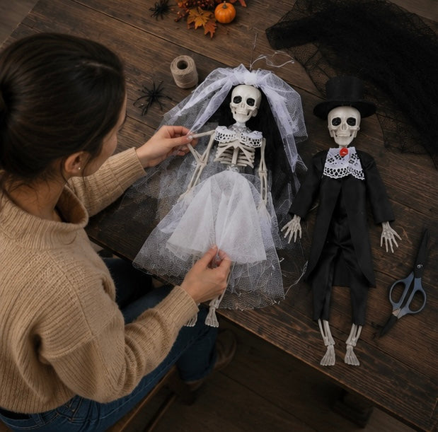 Halloween Party Decorations Hanging Skeleton Bride and Groom Prop with Corded Top