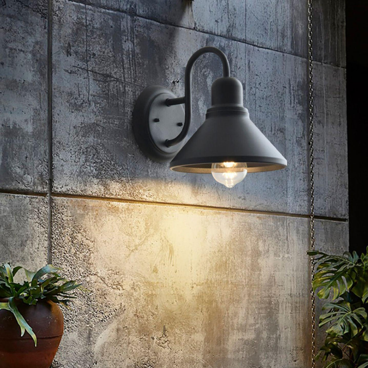 Wall Light Outdoor Sconce with Metal Barn Shade Vintage Waterproof IP65 for Patio