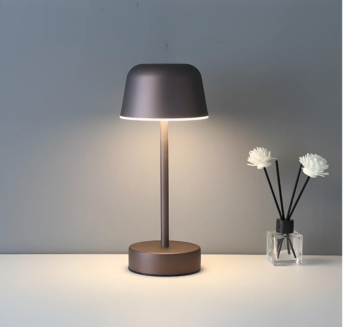 Table Lamp Cordless LED in Retro Design with Rechargeable Battery for Dining