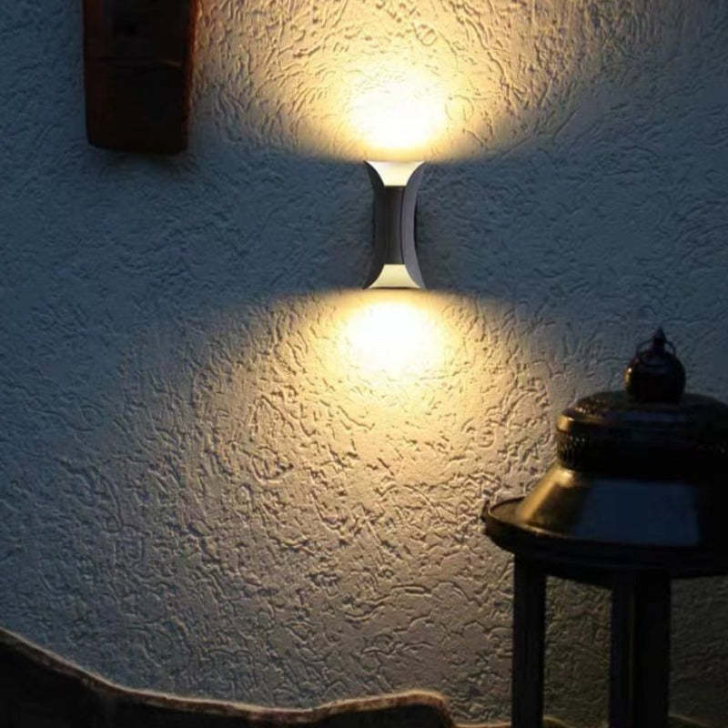 Wall Light Curved Outdoor LED Lamp Mounted Design for Garden and Corridor