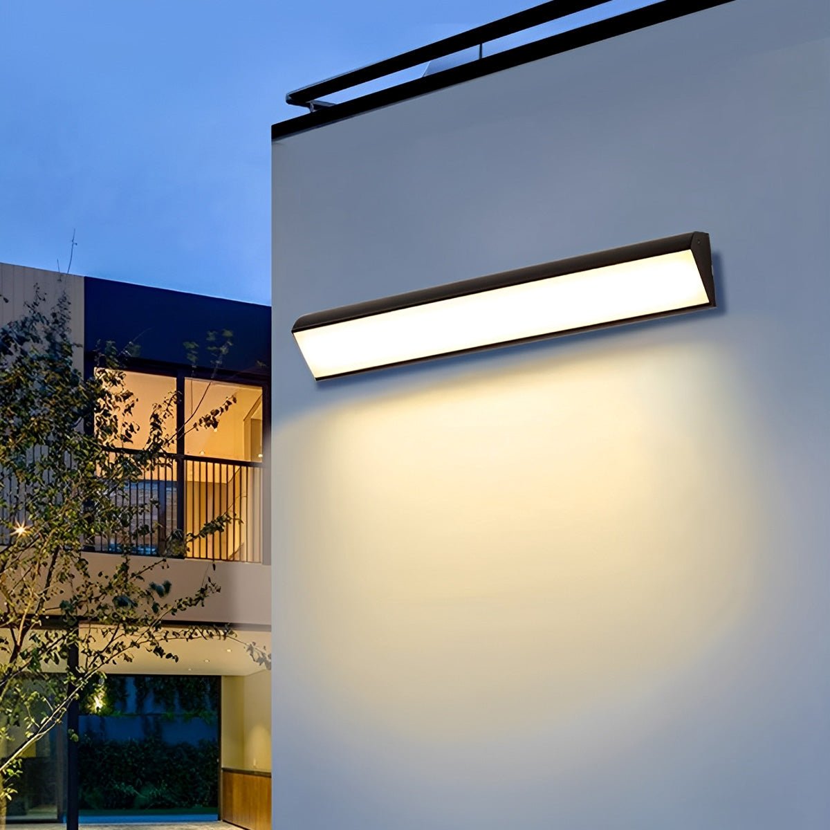 Wall Light Outdoor LED Lamp with Waterproof IP65 Linear Design for Garden and Patio