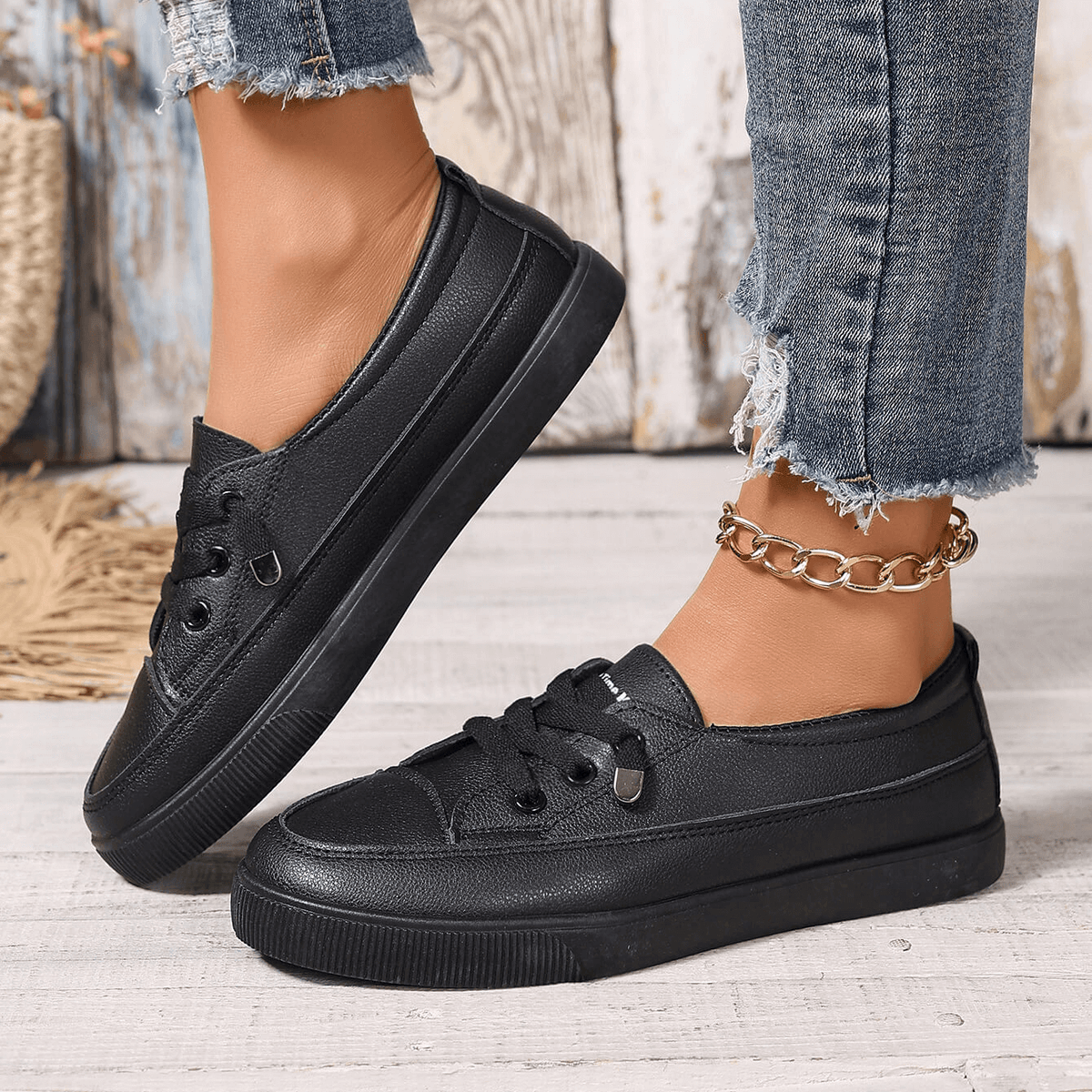 Orthopedic Sneakers for Women with Cushioned Sole and Supportive Everyday Fit
