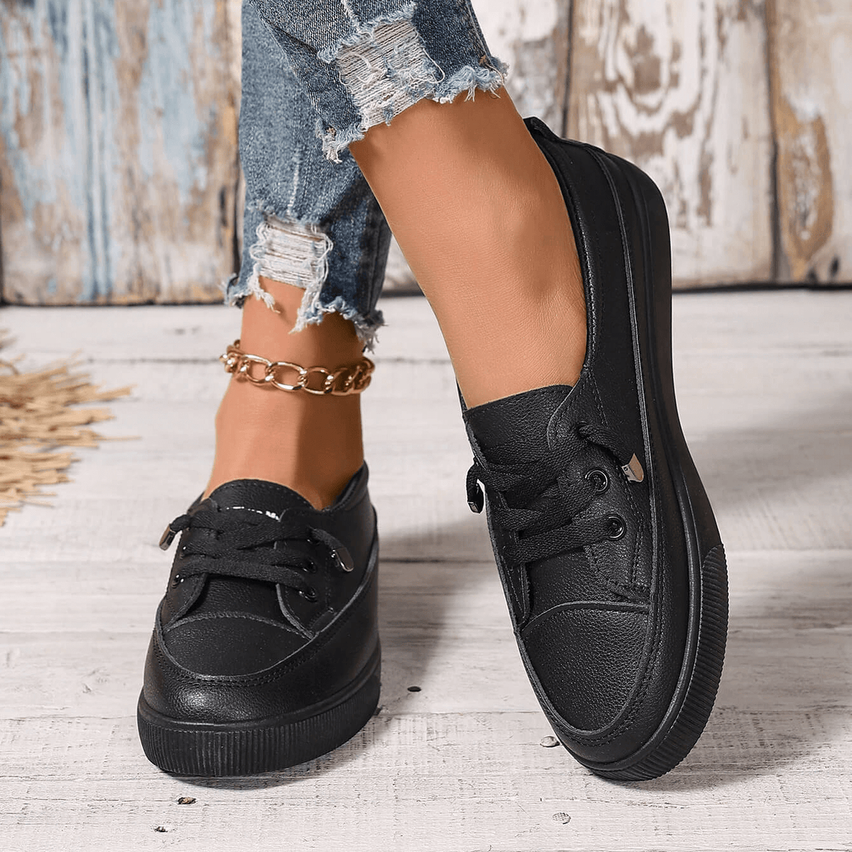 Orthopedic Sneakers for Women with Cushioned Sole and Supportive Everyday Fit