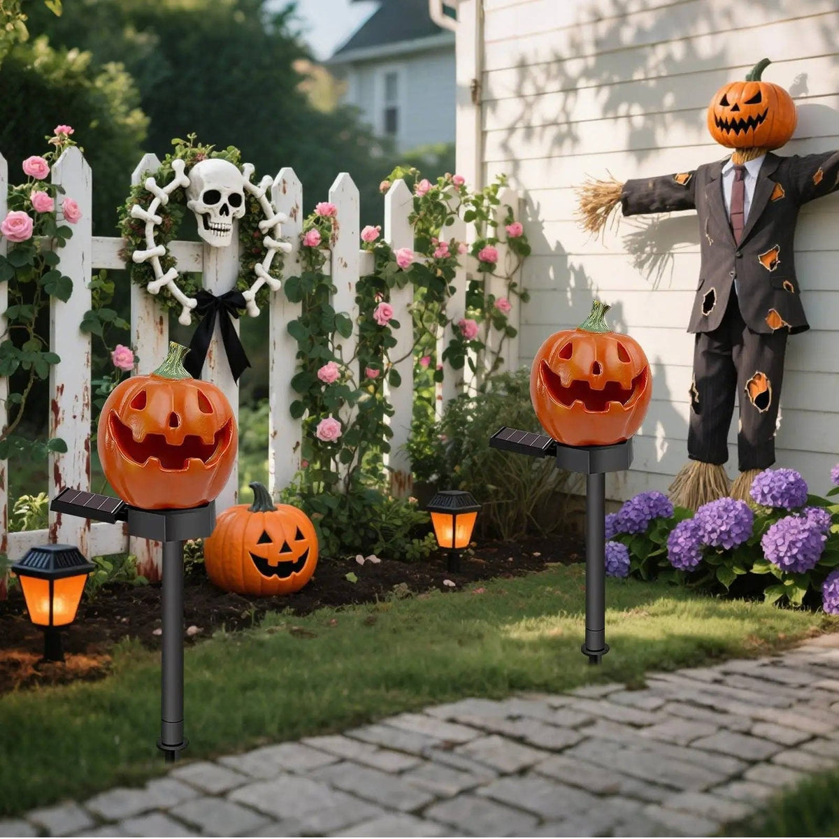 Halloween Jack O Lantern Solar Pathway Lights Weatherproof Yard Stakes with Auto On Sensor